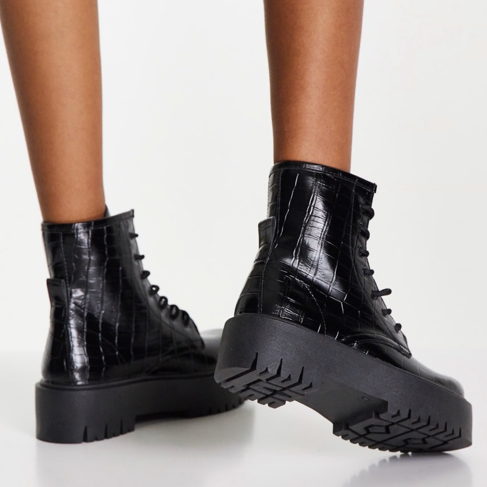 Steve Madden Henson chunky lace-up boots in black croc Leather